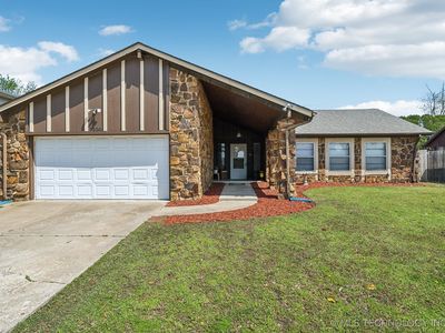 2335 S 100th East Ave