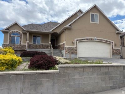 5689 Lugano Dr
