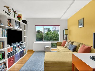 152 E 118th St APT 5E