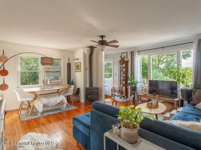 47 Saugerties Manor Road
