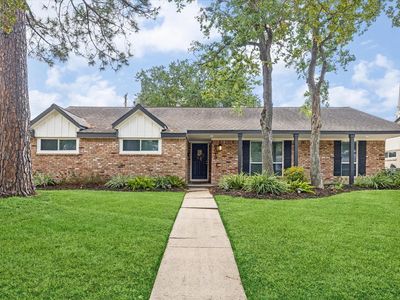 5819 Cheena Dr