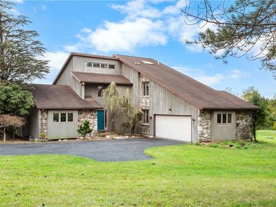 377 Farmhouse Ln