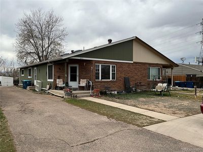 6871 Magnolia Street