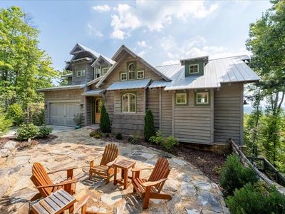 207 Utana Bluffs Trl