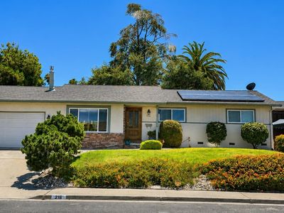216 Boulder Dr