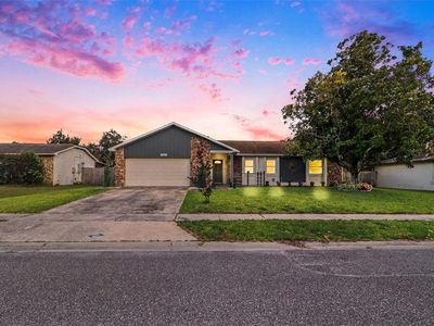 3641 Hawthorne Ln