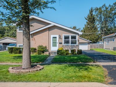 Property at (Undisclosed Address), Villa Park, IL
