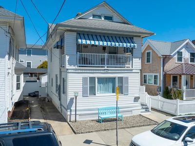 707 E 4th St