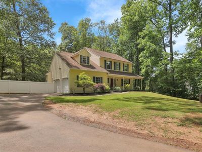 46 Spring Hill Rd
