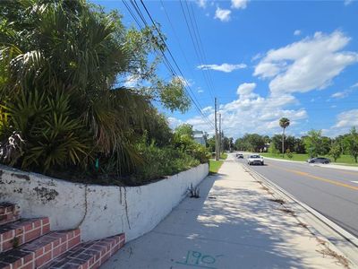 236 N Amelia Ave