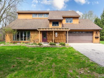 5327 Fern Dr