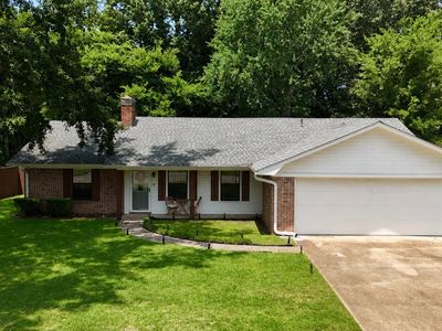 2106 Holly Hill Dr
