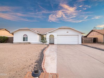 6219 W CHOLLA Street