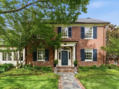 1701 Bon Air Dr