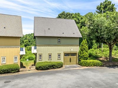 650 Dekalb St Unit 1450