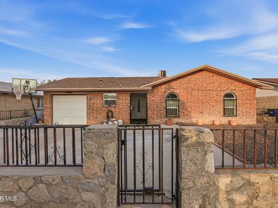 10804 Sapphire St