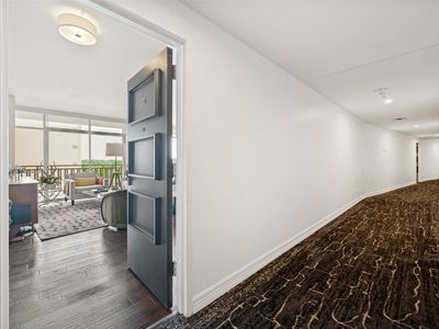 6211 W Northwest Hwy APT 604