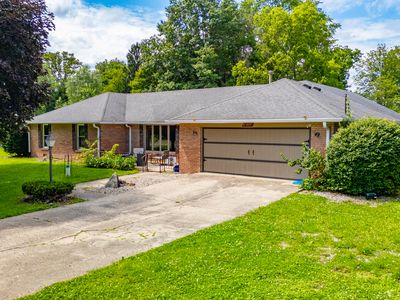 12610 W Arrowhead Dr