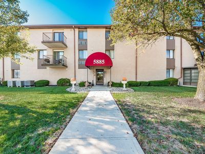 5885 Beechcroft Rd APT 311