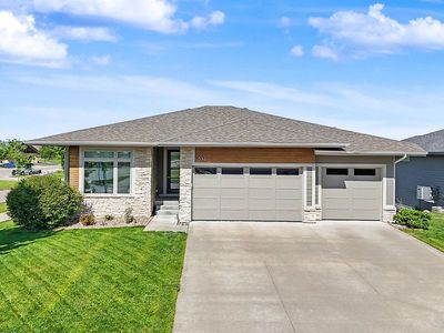 532 NE Westgate Dr
