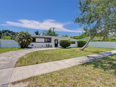 9910 Bahama Dr
