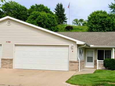 1130 Meadow View Ct Unit 4