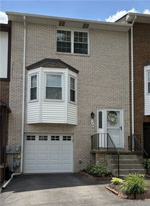 174 Woodstone Ln
