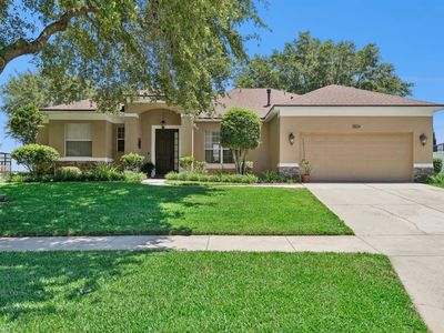 2824 Majestic Isle Dr