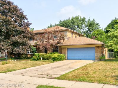Property at 10 Millington Rd, Pleasant Ridge, MI