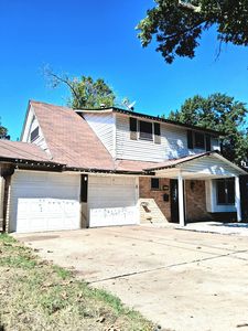 1111 Hickory St