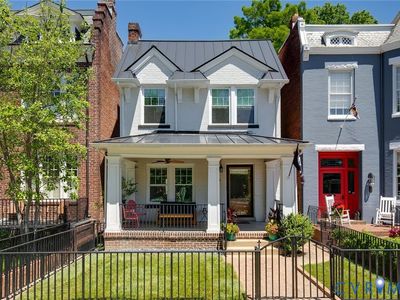 2216 Grove Ave