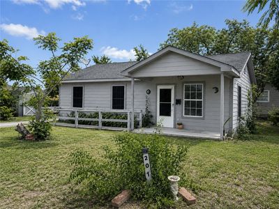 Property at 201 E 9th St, Bishop, TX