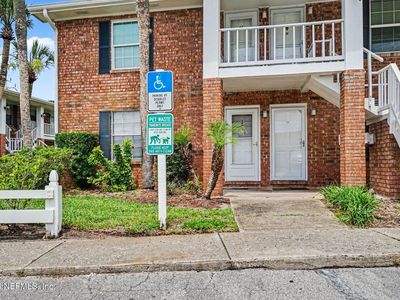 22 COMARES Avenue #1C