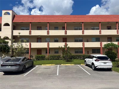 3051 Sunrise Lakes Dr E APT 211