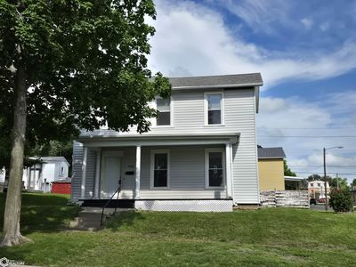 Property at 902 N 8th St, Burlington, IA