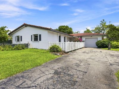 Property at 4121 NW 78th Way, Coral Springs, FL