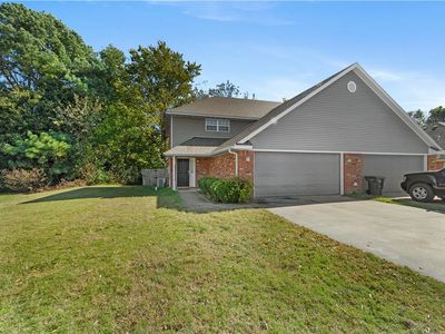 Property at 1630 N Evening Shade Dr, Fayetteville, AR