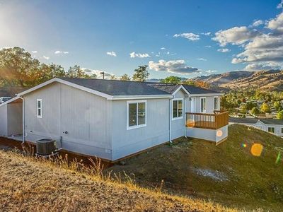 220 Deschutes Ln