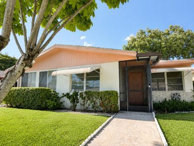 6069 La Palma Lane