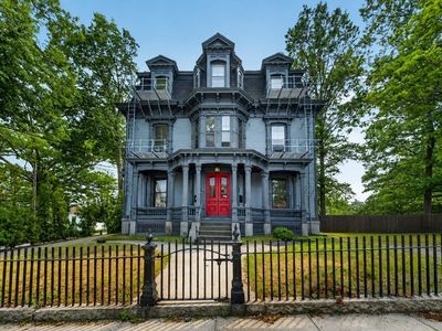 533 Locust St APT 4