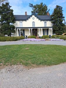 305 S Main St