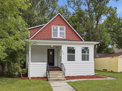 612 Elm St S