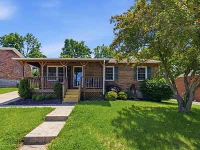 Property at 121 Rolling Acres Dr, Nicholasville, KY