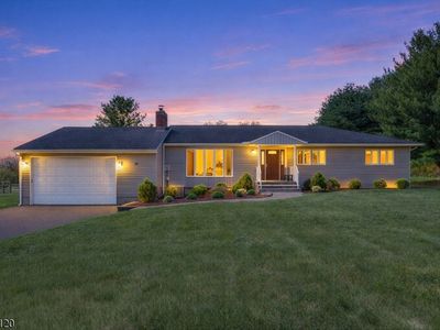 33 Hog Hollow Rd