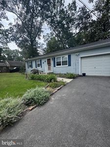 39 Teaberry St