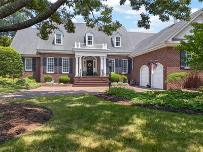 1042 Caton Dr