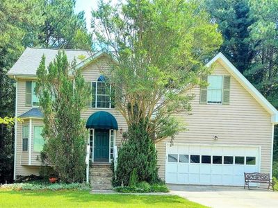 2737 Crestworth Ln