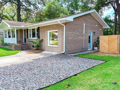 1373 White Dr