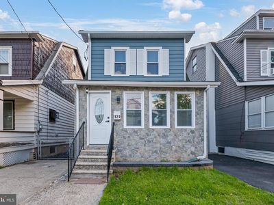 121 Dickinson Ave