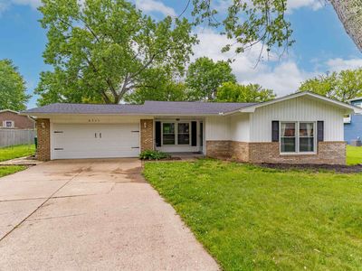 8311 Poplar Dr